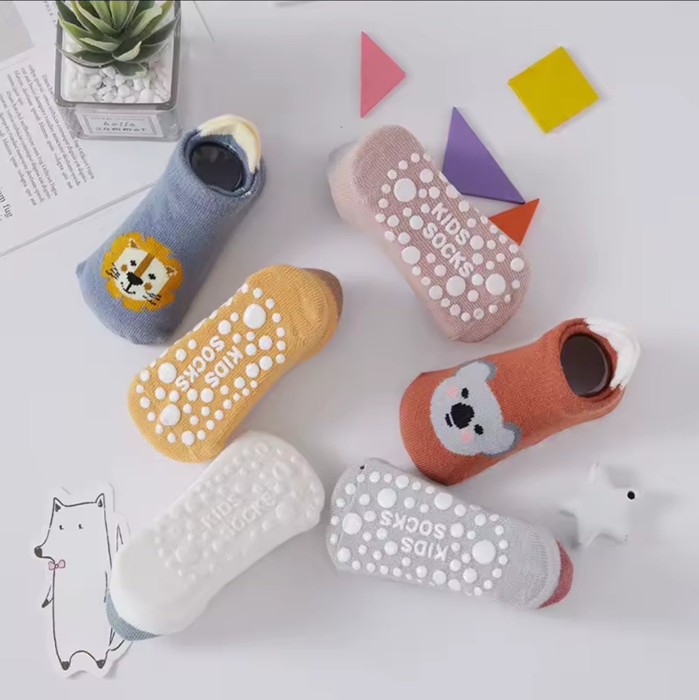 Calcetines Antideslizantes con Diseños de Animalitos (6M a 5A)