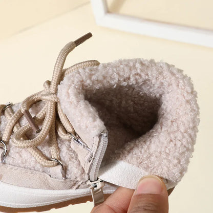 Botitas Antideslizantes BabyLila – Abrigo, seguridad y estilo para los primeros pasos ❄️👶